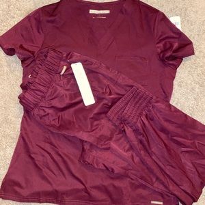 brand new jogger scrubs - SMALL